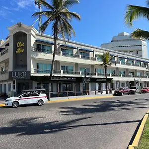 La Siesta Malecon Mazatlan